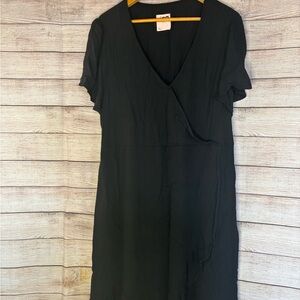 Elegant Black V-Neck Dress